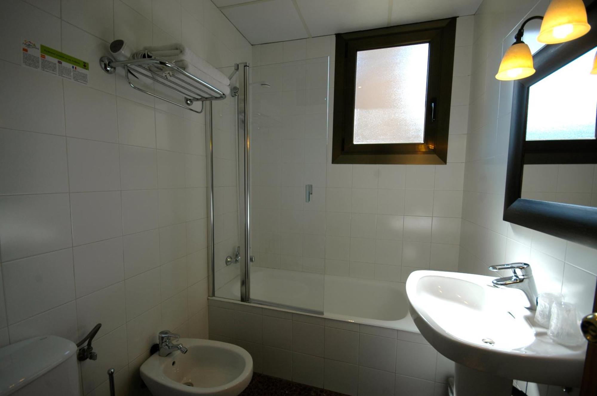Hotel Els Puis Esterri d'Àneu Habitación foto