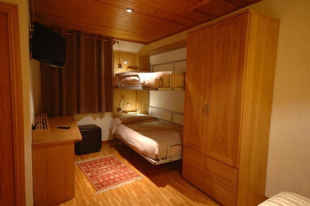 Hotel Els Puis Esterri d'Àneu Habitación foto