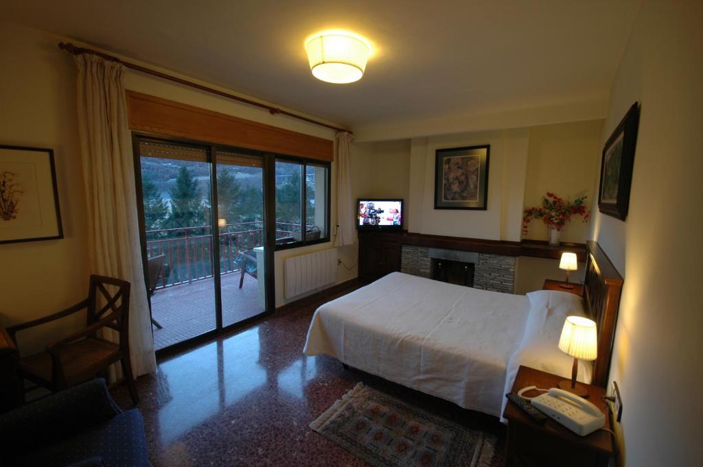 Hotel Els Puis Esterri d'Àneu Habitación foto
