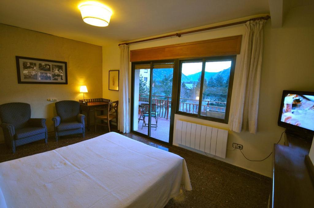 Hotel Els Puis Esterri d'Àneu Habitación foto